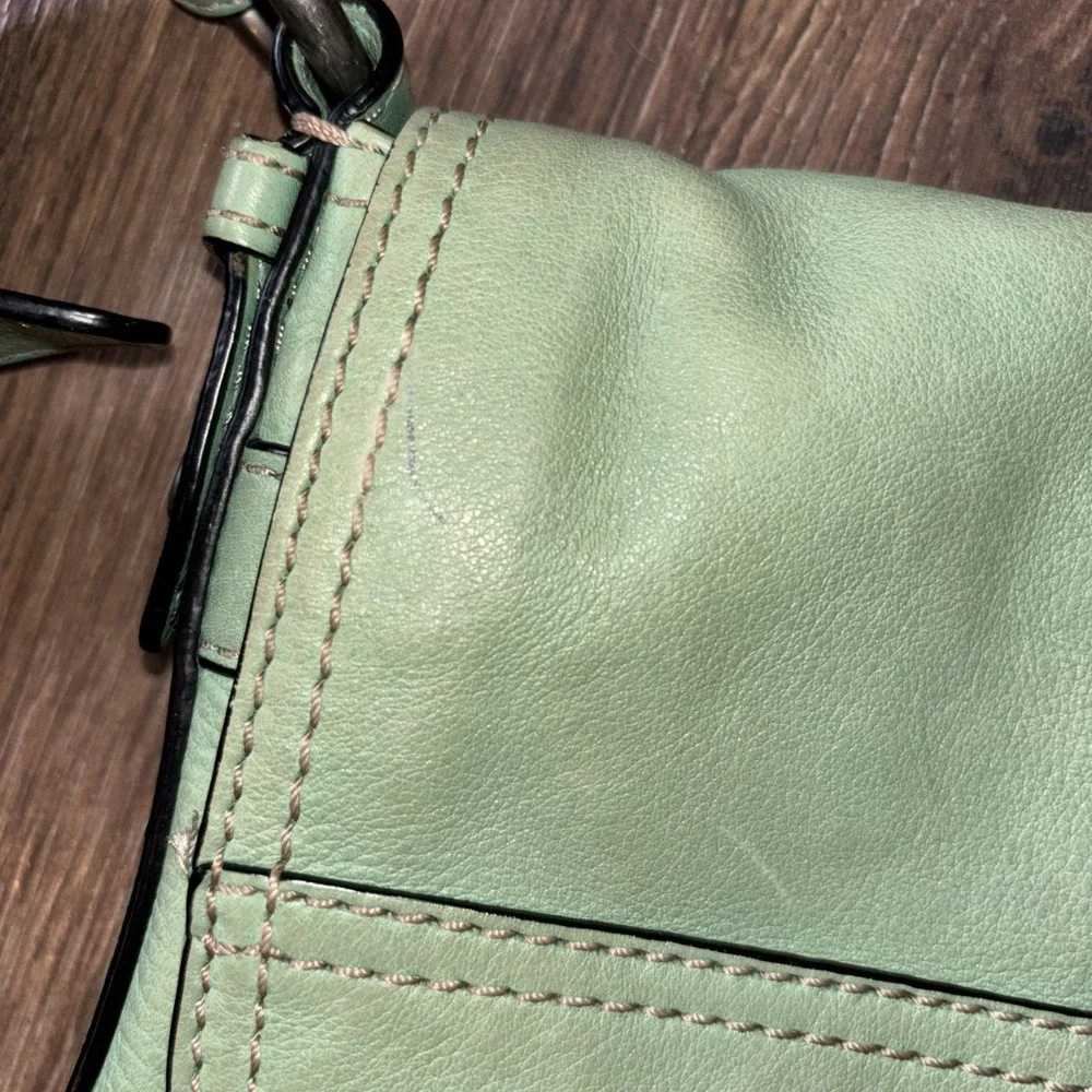 Fossil‎ Maddox Green Leather Classic Long Live Vintage Flap Buckle Crossbody Bag - Picture 9 of 9